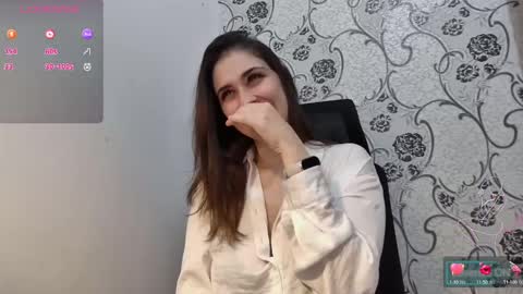 leahwoods online show from 02.04.25
