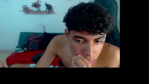 Snapshot of leam_1 chatting on 11.15.25 leam_1 online show from 11.15.25