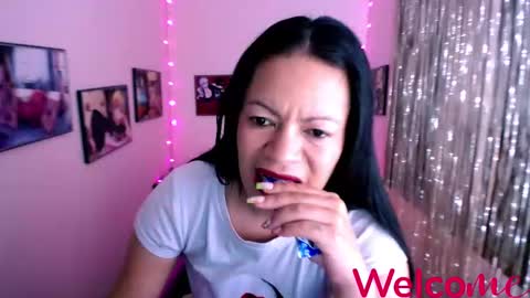 Snapshot of leandra_sex chatting on 01.16.25 Leandra online show from 01.16.25