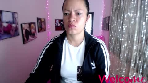 Snapshot of leandra_sex chatting on 02.23.25 Leandra online show from 02.23.25