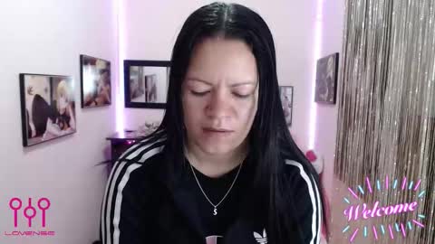 Snapshot of leandra_sex chatting on 10.27.25 Leandra online show from 10.27.25