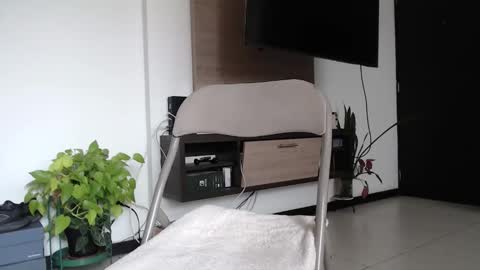 Snapshot of leandrocamil chatting on 03.30.26 Leandro online show from 03.30.26