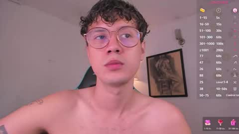 Snapshot of leaneseb chatting on 11.09.25 leaneseb online show from 11.09.25