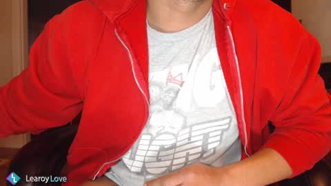 Snapshot of learoy chatting on 02.05.25 Learoy online show from 02.05.25