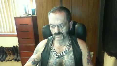 Snapshot of leathergreaser chatting on 12.22.24 leathergreaser online show from 12.22.24