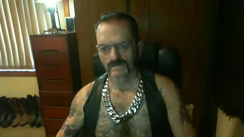 Snapshot of leathergreaser chatting on 12.23.24 leathergreaser online show from 12.23.24