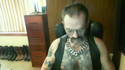 Snapshot of leathergreaser chatting on 12.28.24 leathergreaser online show from 12.28.24