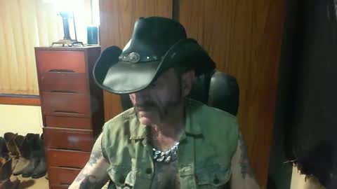 leathergreaser online show from 04.17.26