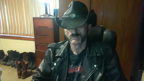 leathergreaser online show from 04.30.26