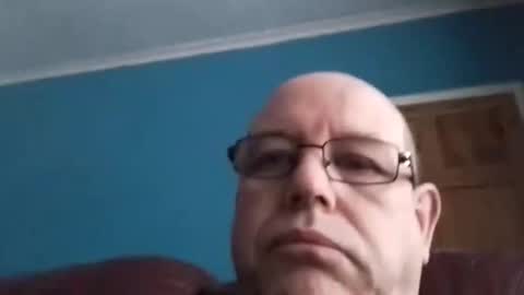 Snapshot of leatherpants68 chatting on 10.03.25 leatherpants68 online show from 10.03.25