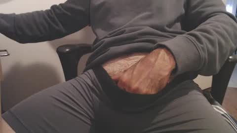 Snapshot of ledoc_ chatting on 10.29.25 LeDoc online show from 10.29.25