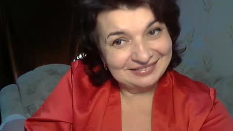Snapshot of ledynika chatting on 10.27.25 LedyNika online show from 10.27.25