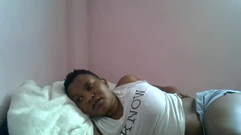 Snapshot of leekekee chatting on 10.15.25 leekekee online show from 10.15.25