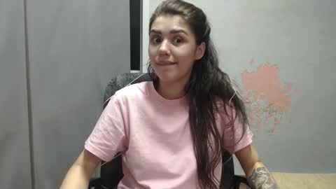 Snapshot of legenda_liya chatting on 12.03.25 Liya online show from 12.03.25