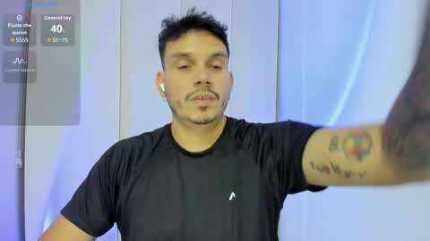 Snapshot of legolas_15 chatting on 09.27.25 Alejandro online show from 09.27.25