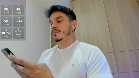 Snapshot of legolas_15 chatting on 11.02.25 Alejandro online show from 11.02.25