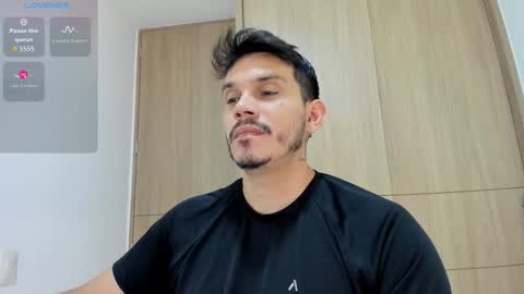 Snapshot of legolas_15 chatting on 11.22.25 Alejandro online show from 11.22.25