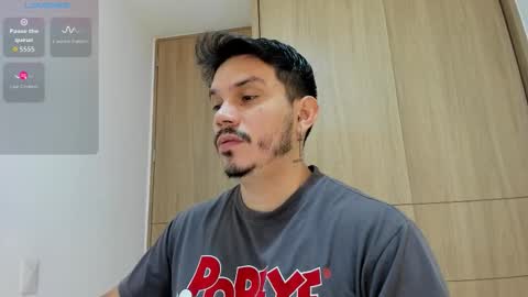 Snapshot of legolas_15 chatting on 11.24.25 Alejandro online show from 11.24.25