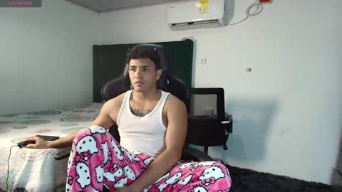  Lei  online show from 01.21.25