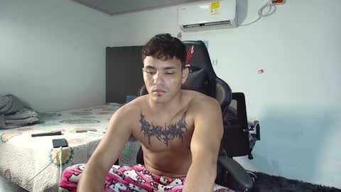  Lei  online show from 01.31.25