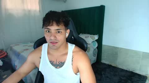  Lei  online show from 04.23.26
