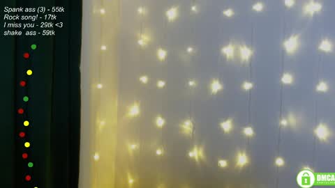 Snapshot of leia_bell chatting on 01.26.25 hey Im Leia and I love rock  online show from 01.26.25