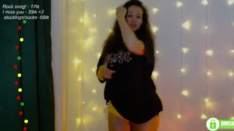 hey Im Leia and I love rock  online show from 06.26.26