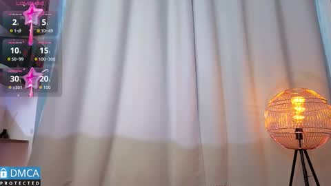 Snapshot of leidy_morales_ chatting on 10.14.25 Leidy online show from 10.14.25