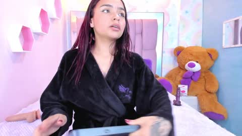 LEIGH ANGELS online show from 02.06.25