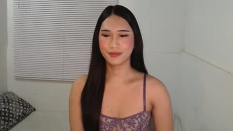 Snapshot of leighs_celine chatting on 02.02.26 leighs_celine online show from 02.02.26