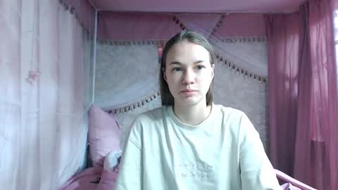 leila_bambi_ online show from 11.27.25