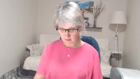 Leila Kinky online show from 11.12.25