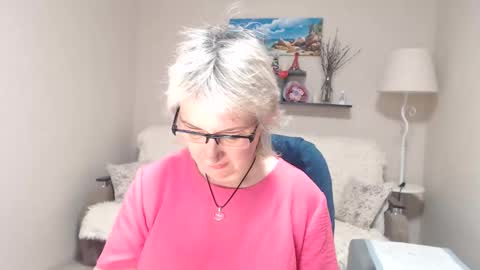 Leila Kinky online show from 05.10.26