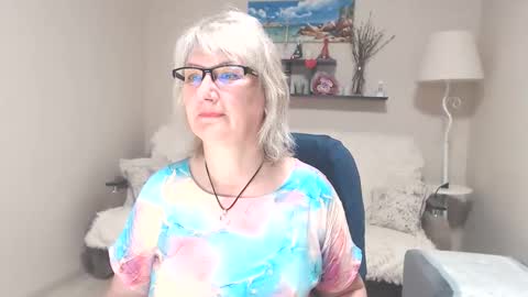 Leila Kinky online show from 06.11.26