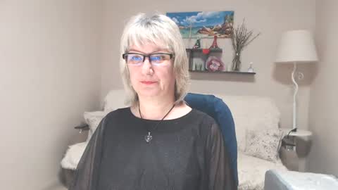 Leila Kinky online show from 06.13.26