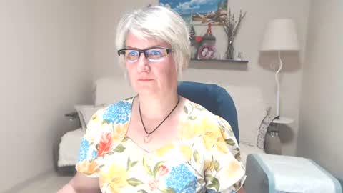 Leila Kinky online show from 06.20.26