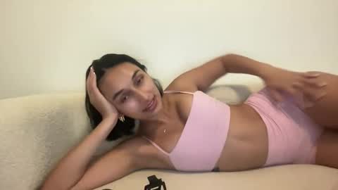 Snapshot of leilanimay chatting on 04.01.26 Leilani online show from 04.01.26