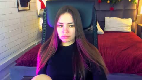 Snapshot of leilarai chatting on 01.14.26 Leila Rai online show from 01.14.26