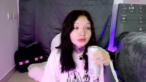 Snapshot of lein_bone chatting on 08.02.26 Lein online show from 08.02.26