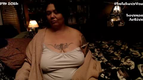 Snapshot of leluluvsyou chatting on 12.03.24 Lelu Fallas online show from 12.03.24