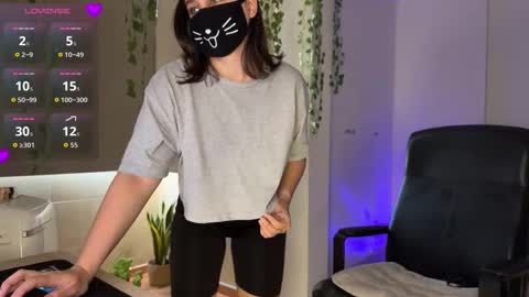 Lemi online show from 10.17.25