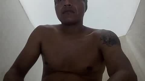 Snapshot of len0n_ chatting on 09.15.25 Lenon online show from 09.15.25