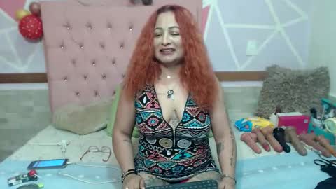 Snapshot of lena_lawson chatting on 10.17.25 lena_lawson online show from 10.17.25