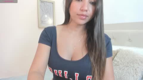 Snapshot of lena_luthor chatting on 01.08.26 lena_luthor online show from 01.08.26