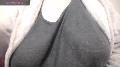 lenagolden online show from 01.30.25