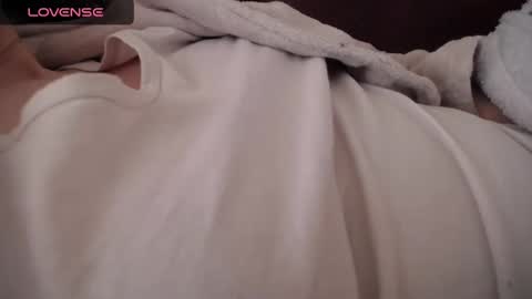 lenagolden online show from 02.20.25