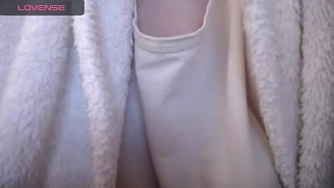 lenagolden online show from 10.24.25