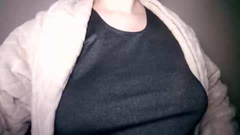 lenagolden online show from 02.23.26