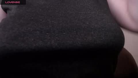 lenagolden online show from 03.17.26