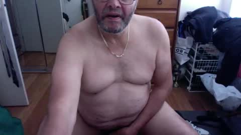 Snapshot of lennyfife chatting on 02.19.25 Pussylicker online show from 02.19.25